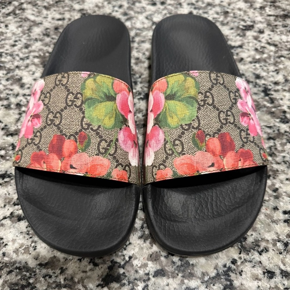 Gucci slides